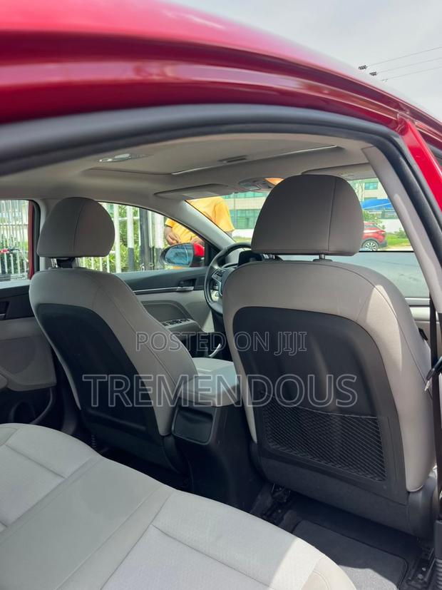 Hyundai Elantra Limited 2018 Red