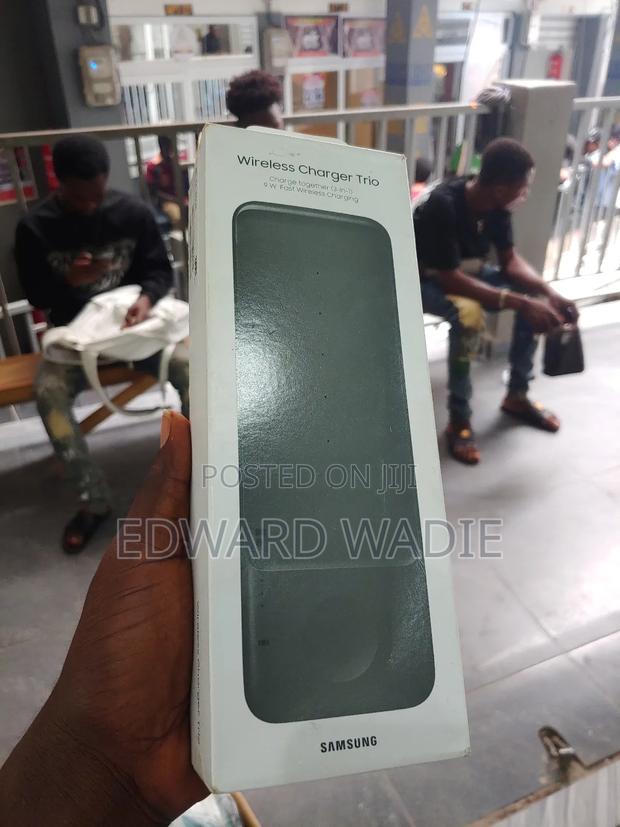 Samsung Wireless Charger · Photo 4