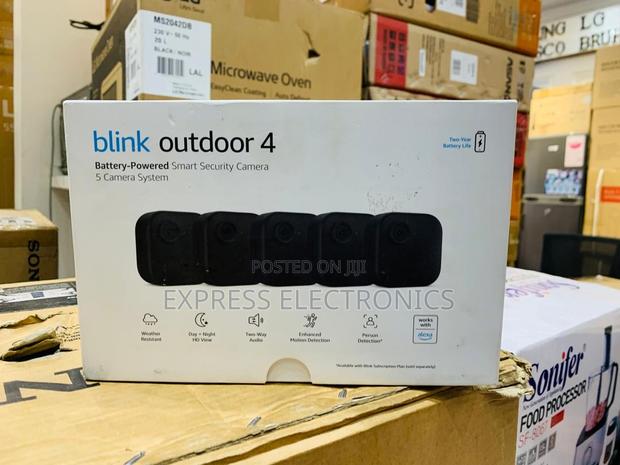 Ultra Modern Blink Outdoor · Photo 2