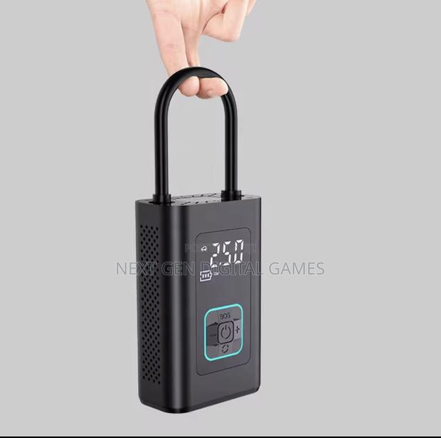 Portable Tyre Inflator With Powerbank photo 3