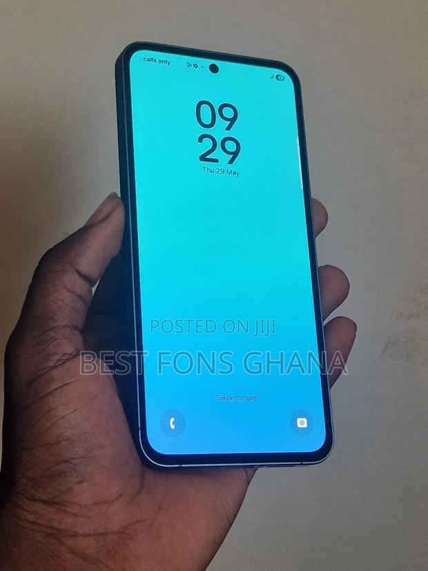 New Samsung Galaxy A55 256 GB Black photo 2