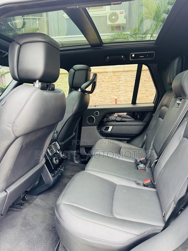 Land Rover Range Rover Vogue 2022 Black