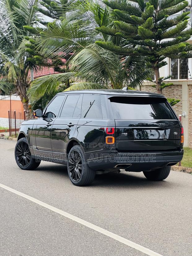Land Rover Range Rover Vogue 2022 Black