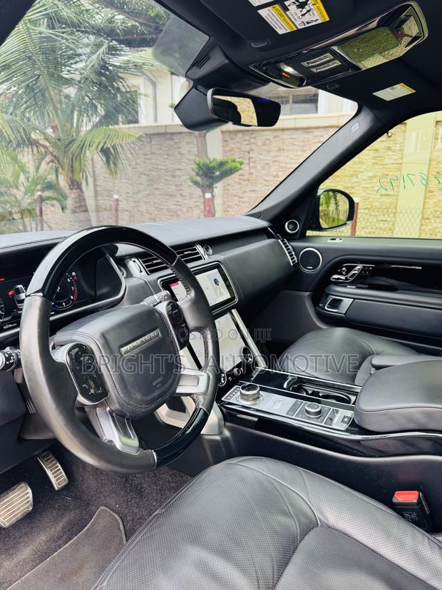 Land Rover Range Rover Vogue 2022 Black