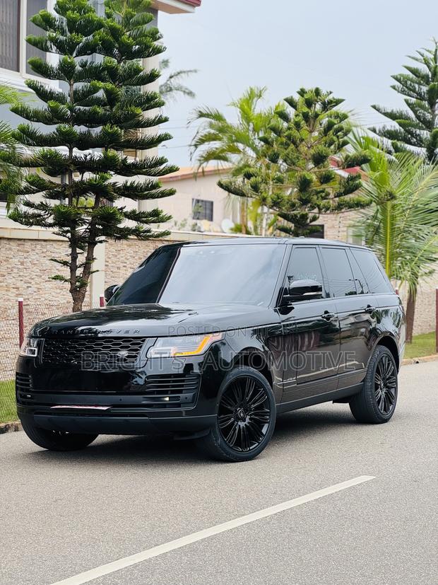 Land Rover Range Rover Vogue 2022 Black