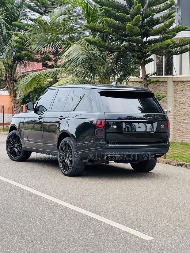 Land Rover Range Rover Vogue 2022 Black
