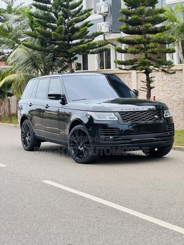 Land Rover Range Rover Vogue 2022 Black
