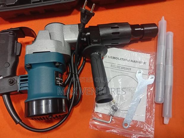 Ecoolmax 220v Demolition Hammer Industrial Strength · Photo 2