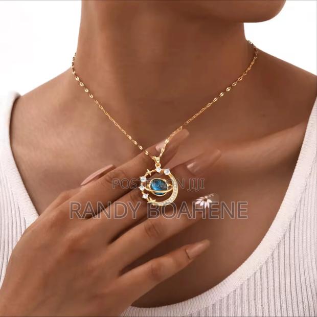 Planet Pendant Necklace for Women · Photo 3