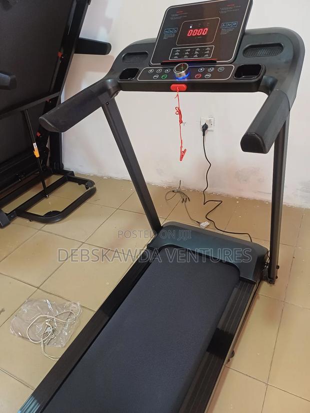 M7 Treadmill 120kg With Bluetooth · Photo 3