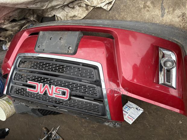 GMC Terrain 2010-14 Front Bumper Complete photo 2