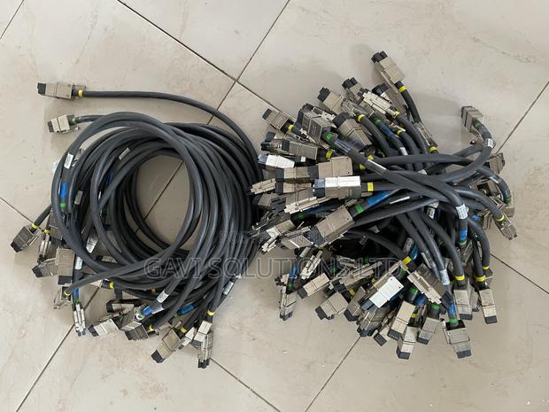 Cisco Stacking Cables photo 3