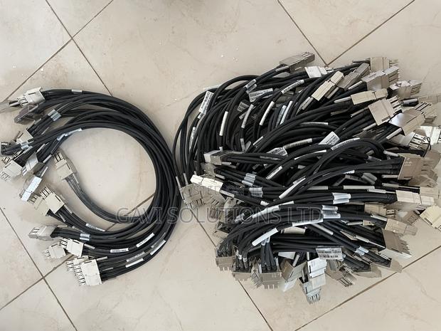 Cisco Stacking Cables photo 4