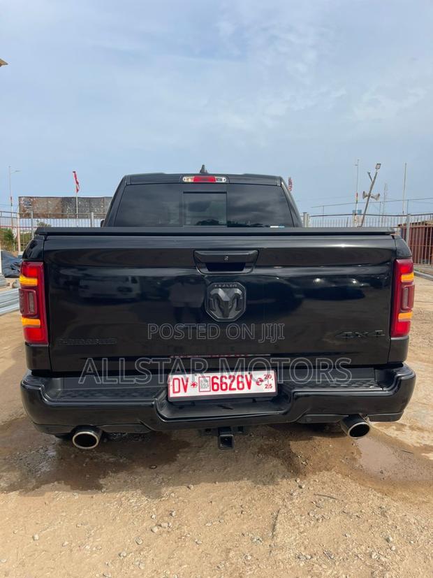 Dodge RAM 2020 Black · Photo 4