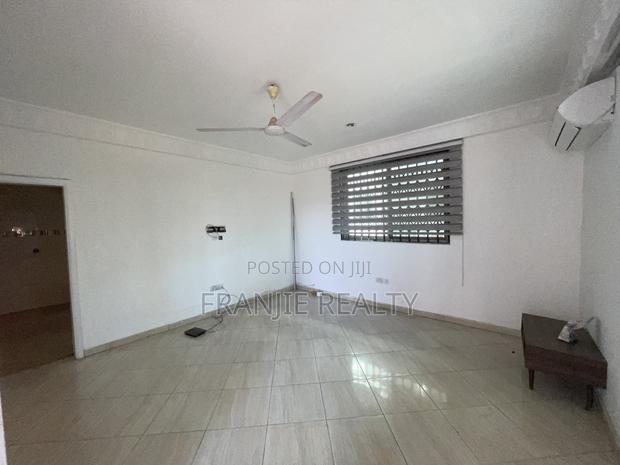 2bdrm Apartment in Abelemkpe for rent · Photo 4