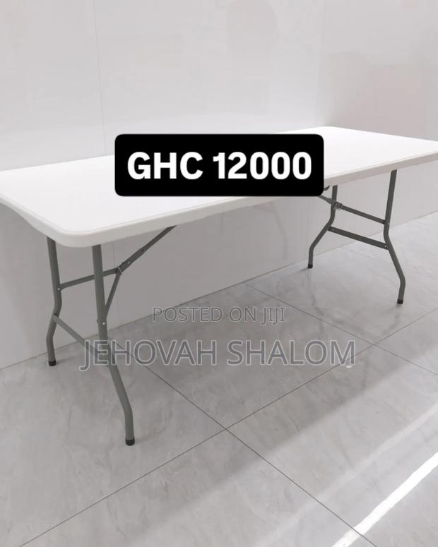 Foldable Table · Photo 2