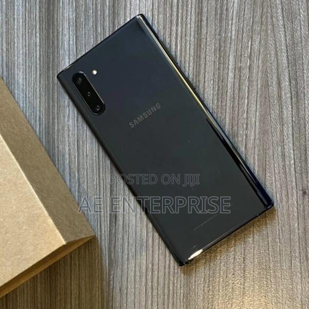 New Samsung Galaxy Note 10 5G 256 GB Black photo 2