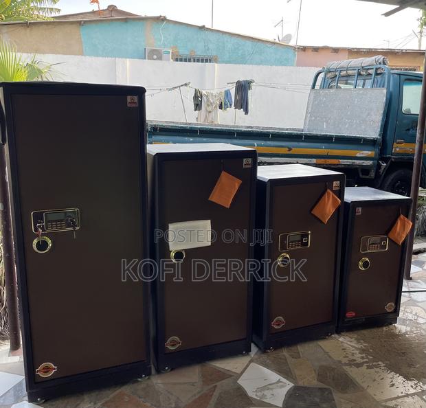 Safe Box / Fireproof Safe Box