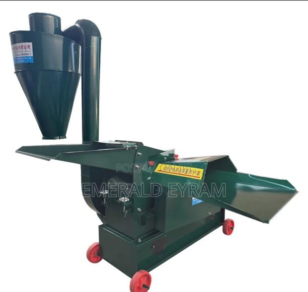 Thresher and Grinder · Photo 2