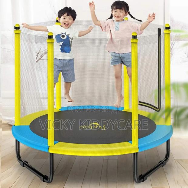 Trampoline · Photo 3