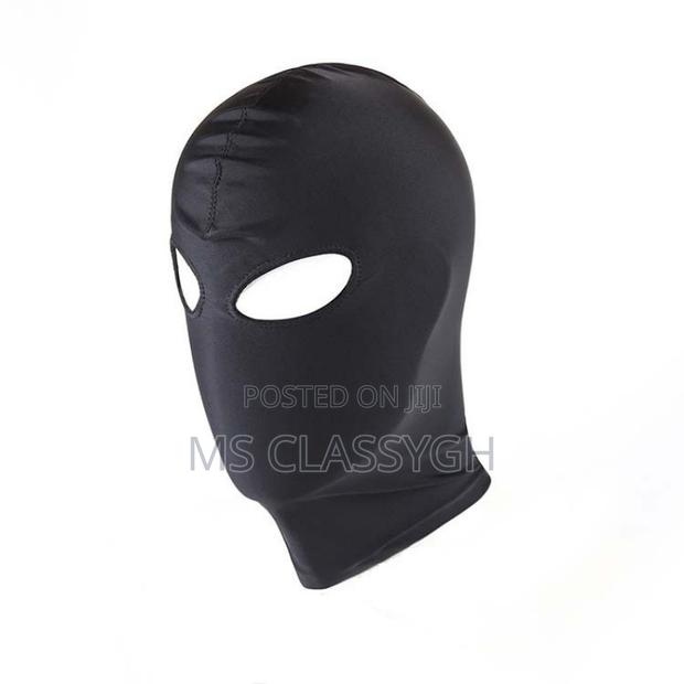 Mask Breathable Mask Exposed Eyes and Leaking Mouth