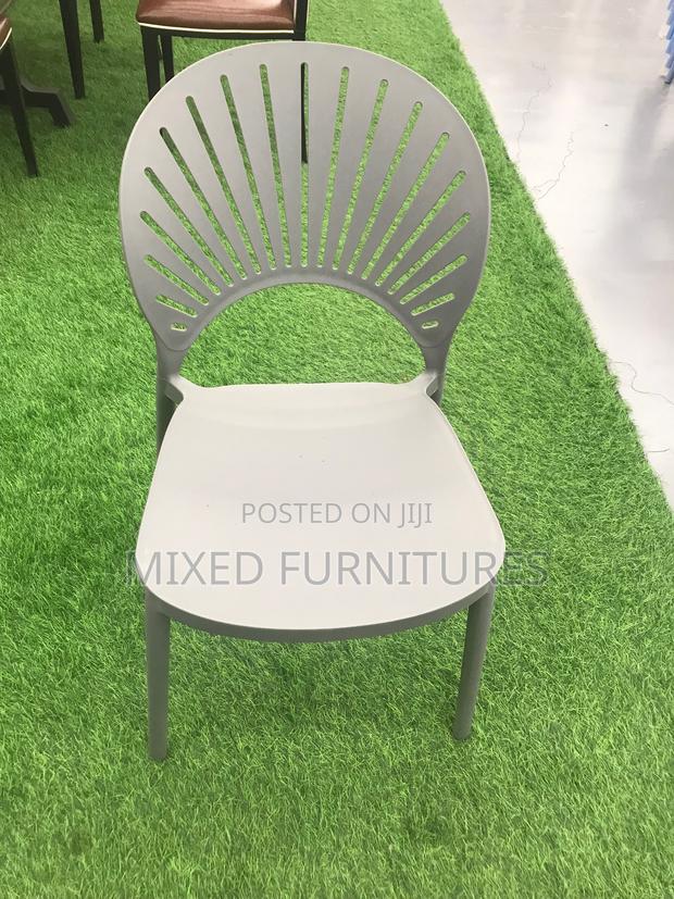 Quality Plastic Rubber Chair for Events photo 2