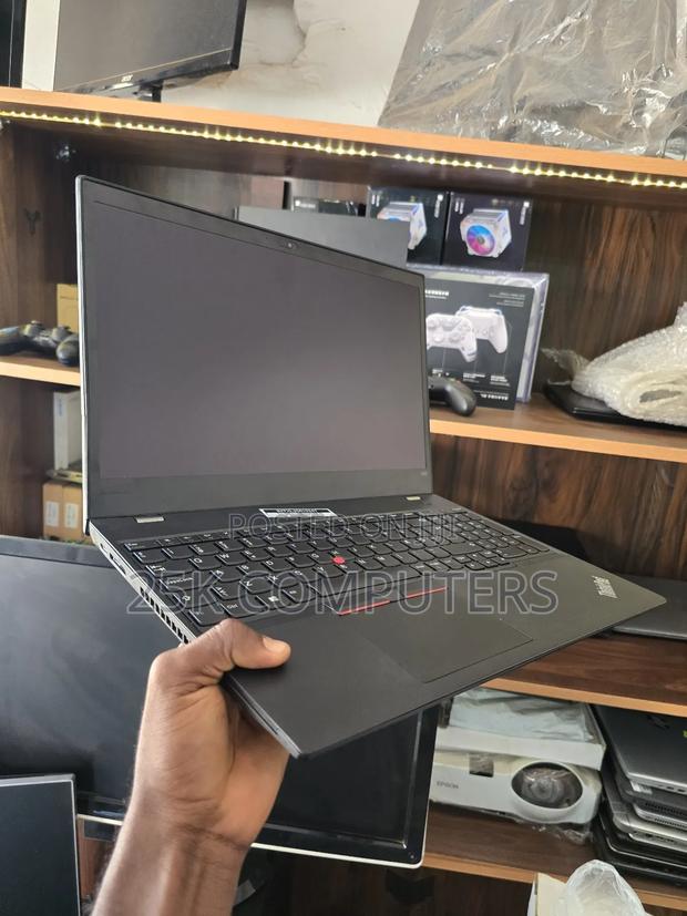 Laptop Lenovo ThinkPad T580 16GB Intel Core i7 SSD 512GB photo 4