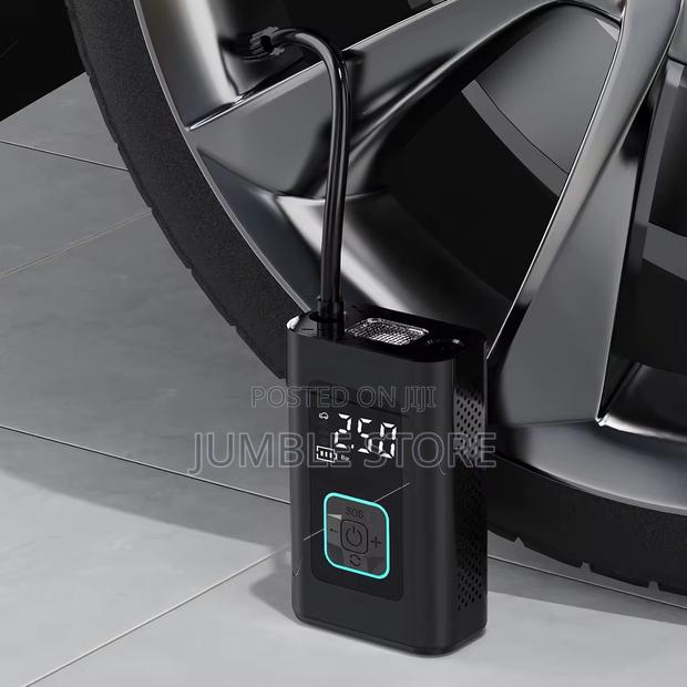 Digital Tyre Inflator + Power Bank