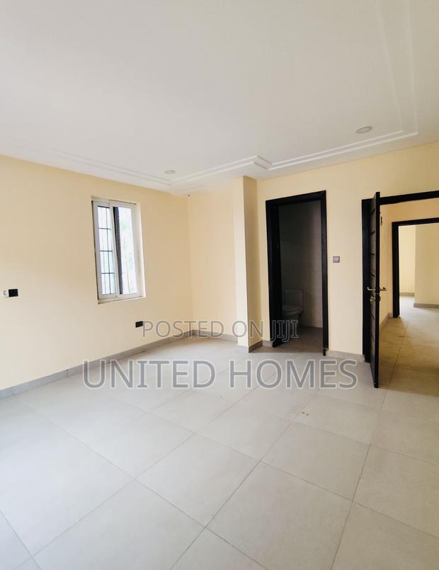 5bdrm House in Dzorwulu for rent · Photo 2