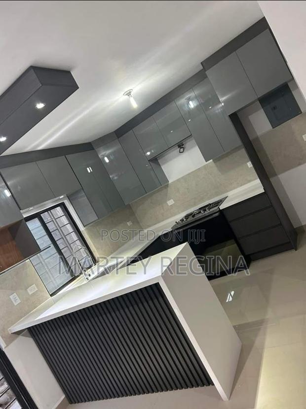 Kitchen Cabinets · Photo 2