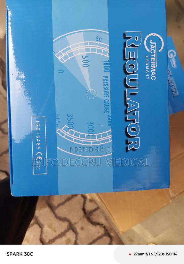 Oxygen Flowmeter · Photo 3