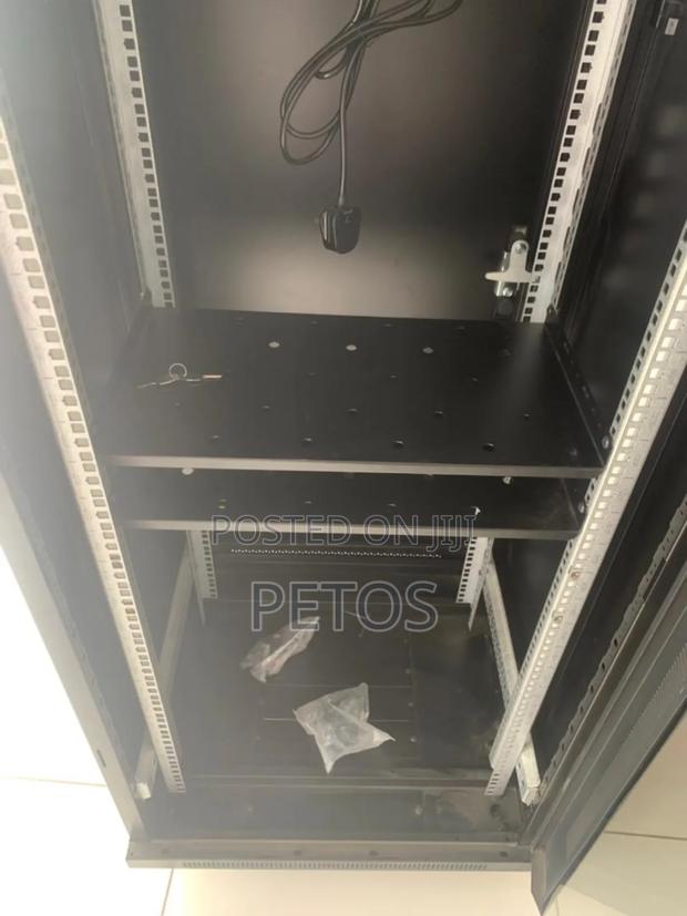 27u Rack 600 X 600 photo 5