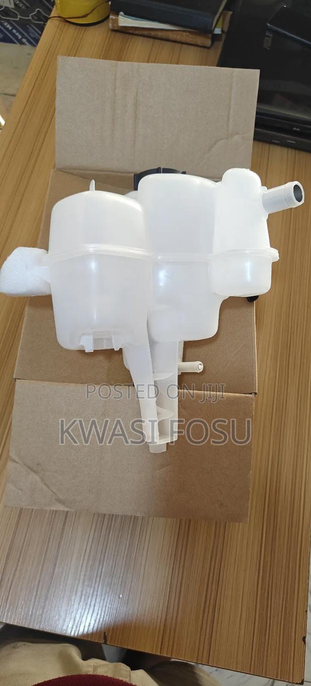 Coolant Expansion Reservoir Tank for Escape 2007 to 2012 photo 2