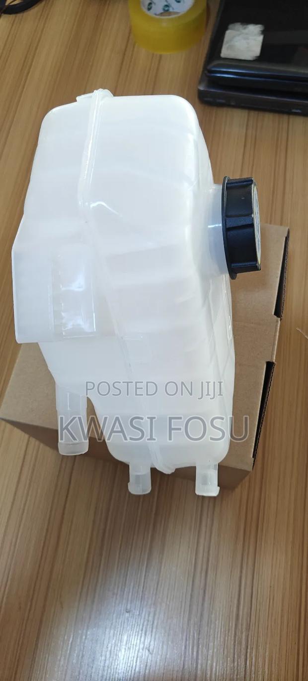 Ford Fiesta Coolant Reservoir Tank 2011 to 2013 photo 3