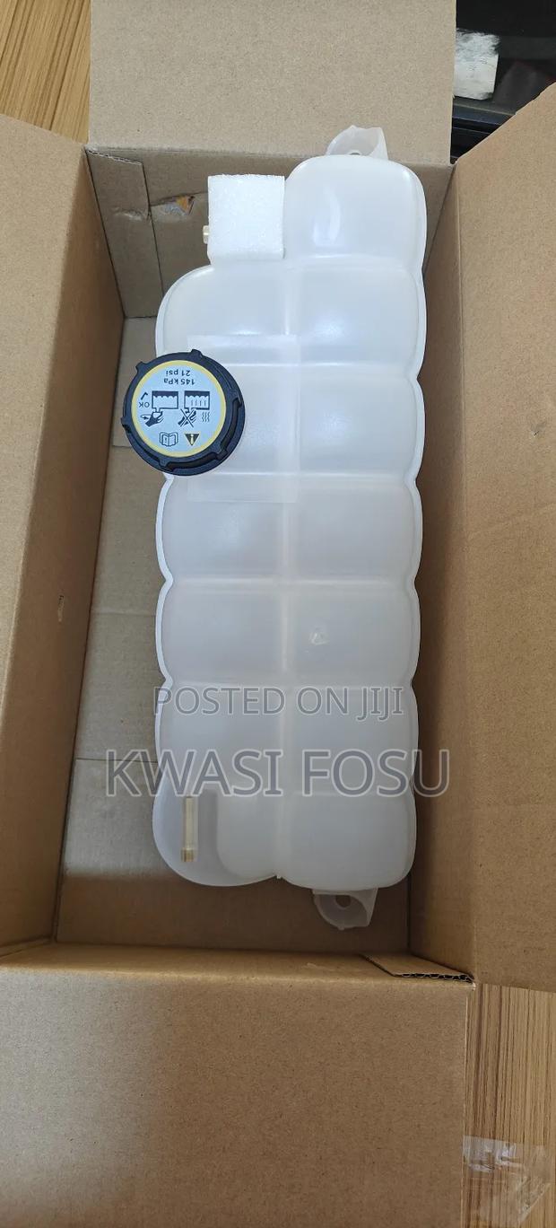 Ford F-150 Reservoir Tank photo 2