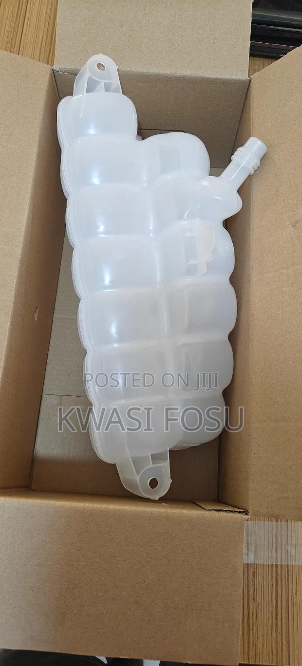 Ford F-150 Reservoir Tank photo 3