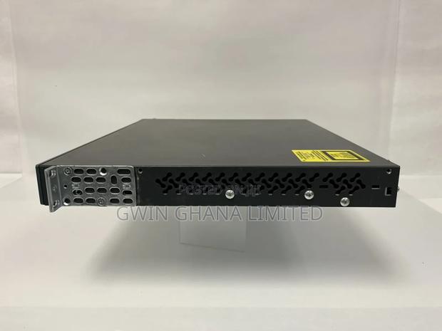 Cisco Catalyst C3560 48-Port Poe Layer 3 Switch La · Photo 3