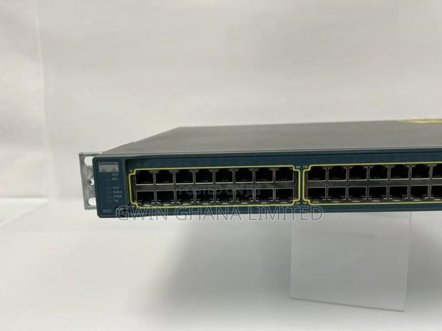 Cisco Catalyst C3560 48-Port Poe Layer 3 Switch La · Photo 4