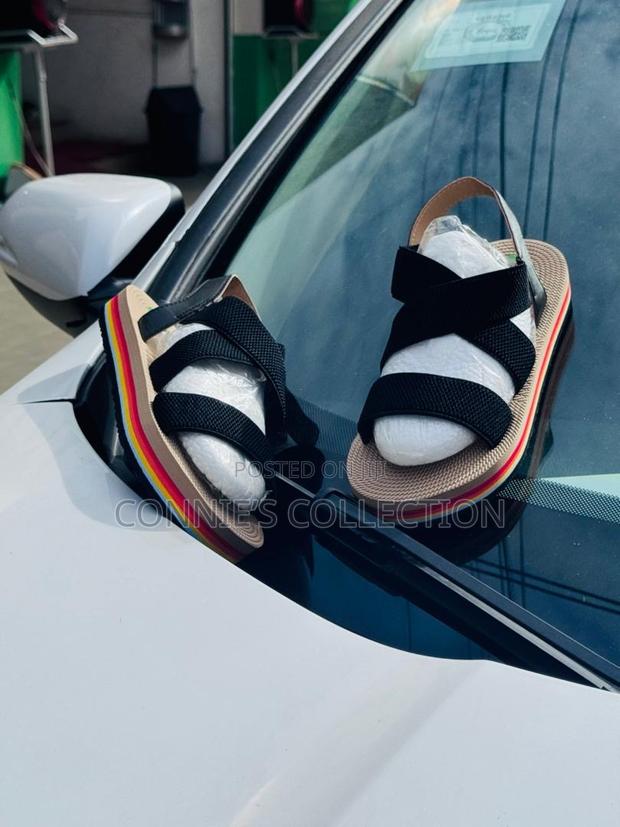 Fashion Sandals photo 2