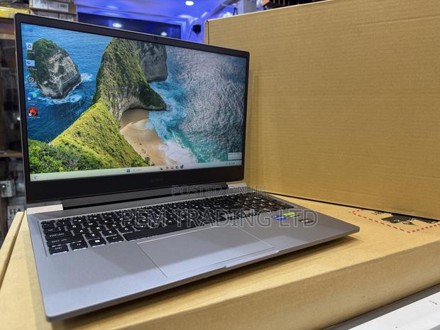 Laptop HP Omen 16 16GB Intel Core I7 SSD 1T photo 5