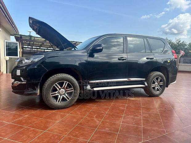 Toyota Land Cruiser Prado 2.7 2018 Black
