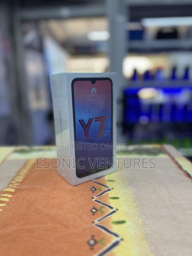 New Huawei Y7 Prime 2019 64 GB photo 3