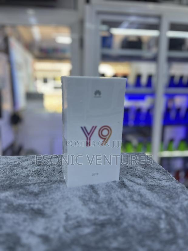 New Huawei Y9 2019 128 GB Black photo 2