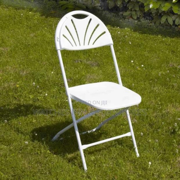 Fan Back Folding Party / Church Chair · Photo 2