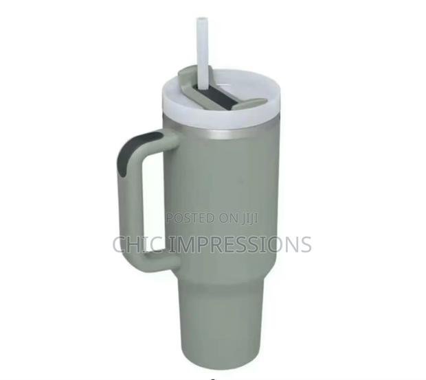 Stanley Model Tumbler · Photo 1