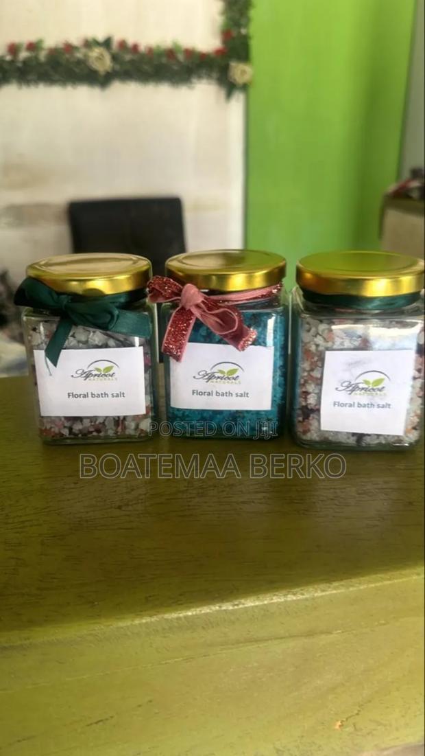 Floral Bath Salt · Photo 2