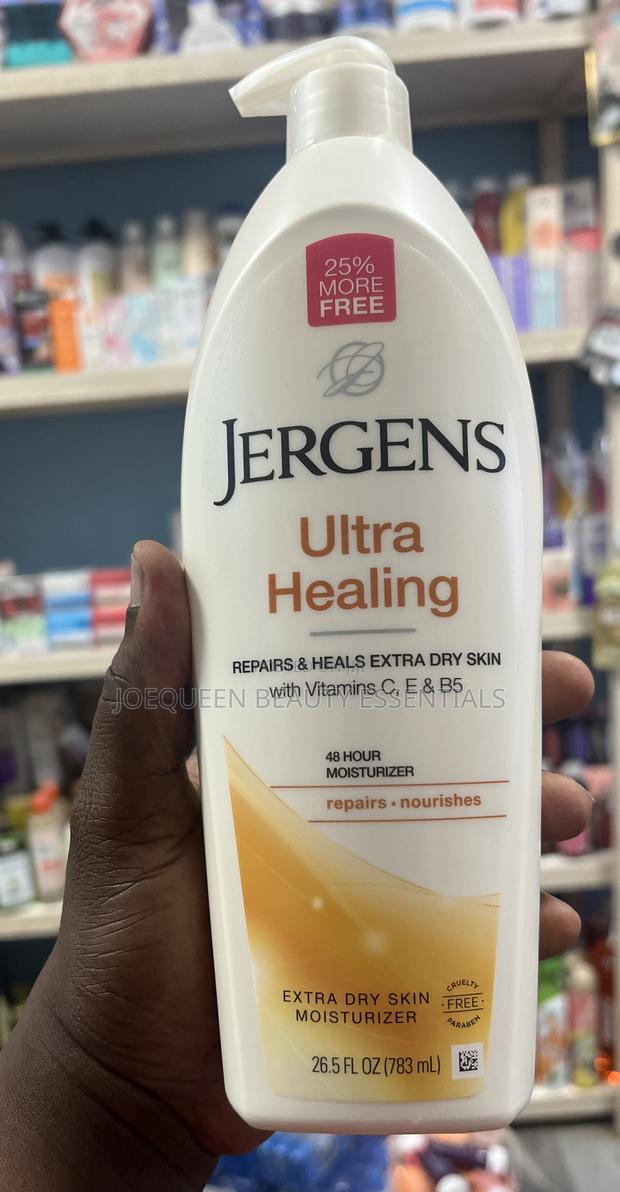 Jergens Dry Skin Moisturizer 783ml · Photo 2