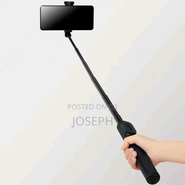 Multipurpose Selfie Stick · Photo 3