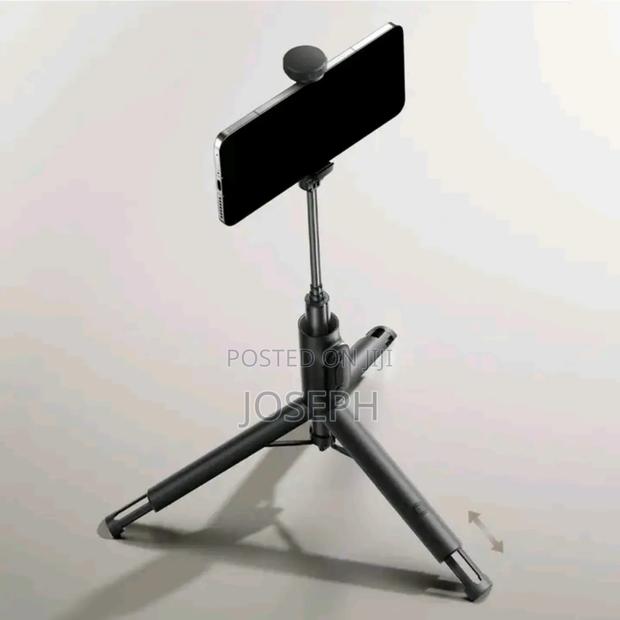 Multipurpose Selfie Stick · Photo 4