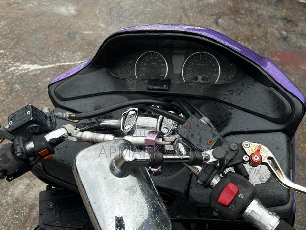 Suzuki 2010 Blue photo 3
